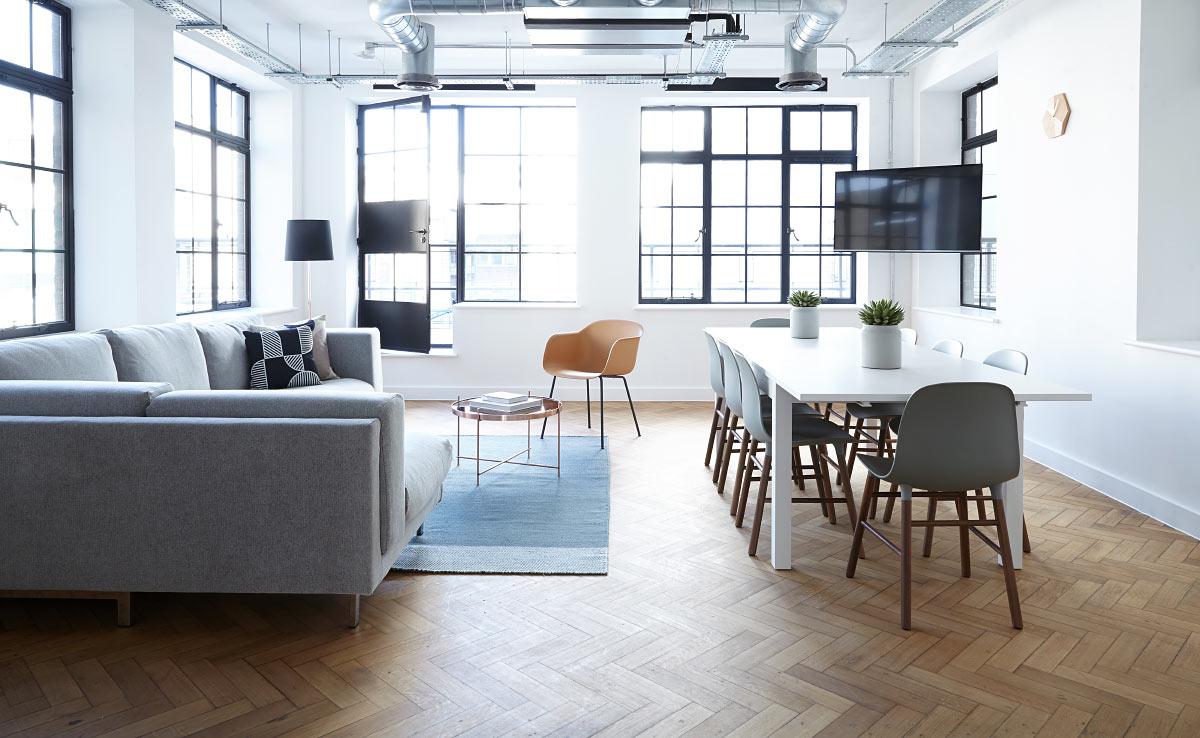 Lounge / Dining Layout Lounge / Dining Layout