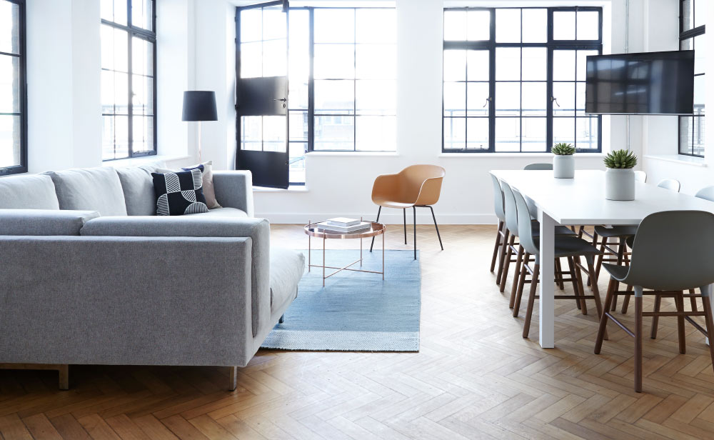 Lounge / Dining Layout Lounge / Dining Layout